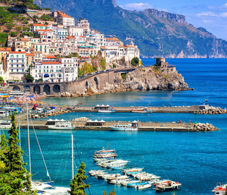 Boat tours in Amalfi